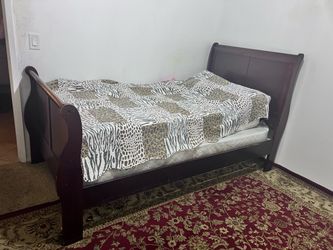 Twin bed