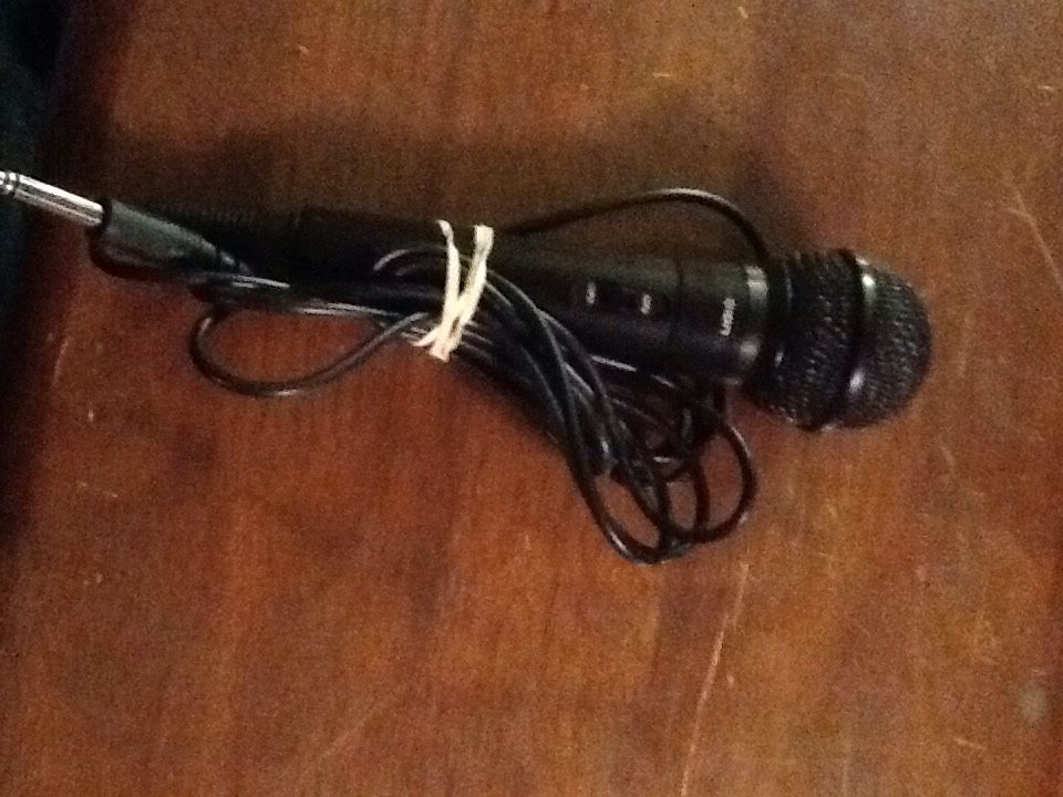 10 different name brand microphones