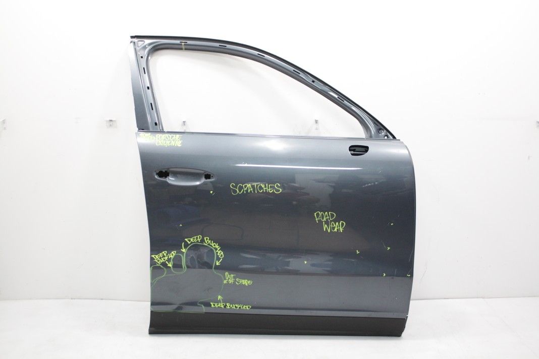 2019 2020 PORSCHE CAYENNE FRONT RIGHT DOOR OEM USED
