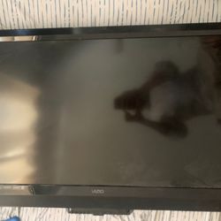Vizio 32” Full HD 1080p TV – Good Condition