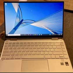 HP Laptop - Spectre x360 2-in-1 13" 4K OLED Touch Screen - Evo Platform Core i5 - 8G