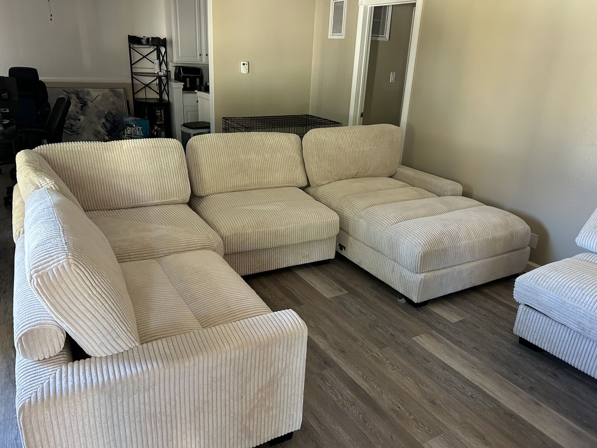 New 90x127x66 Corduroy Sectional Couch / Free Delivery