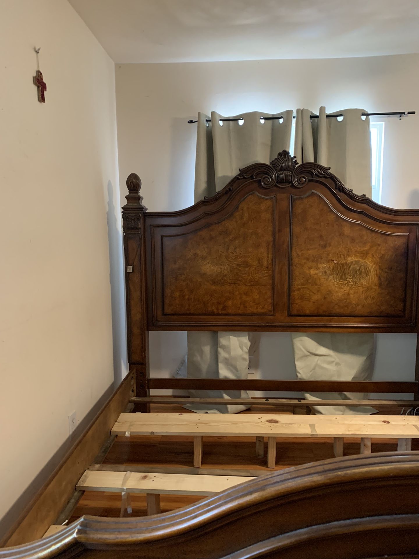 King Size Mahogany Bed Frame Head Board And Foot Board