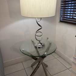 Mesa auxiliar de sala con Lámpara 