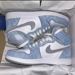 Air Jordan 1’s Women’s Size 4Y Worn Once Literally ‼️‼️‼️‼️‼️