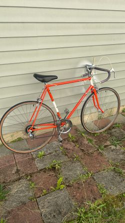 Vintage Raleigh Record Road Bike XL Frame Vibrant Orange and White Panels