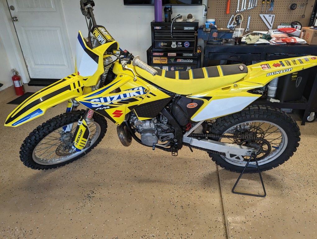 2001 Suzuki RM