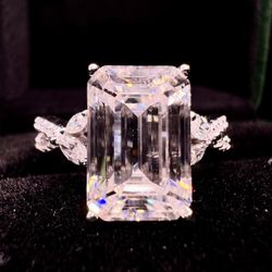 5CT Moissanite emerald Cut  Silver Ring with infinity  Band 