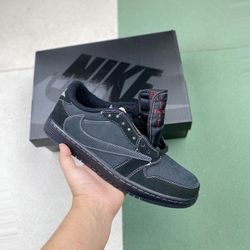 Jordan 1 Low Travis Scott Black hantom