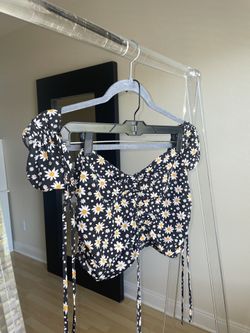 Black Halter Top With Daisies