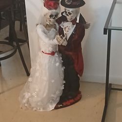 Skeleton Wed Statues 