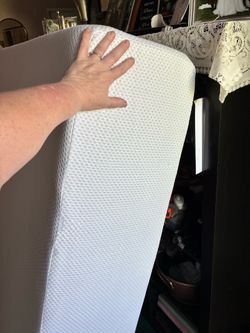 ✅🥰$325/$390-Beautiful and comfortable queen thick 12"  so very comfortable foam size mattress and box spring- this mattress is so very comfortable-- 