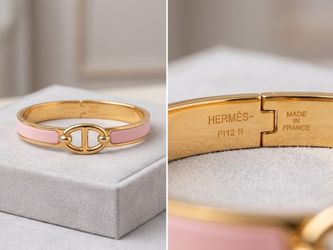 Hermès Mini Clic Chaine d'Ancre Enamel Bangle Bracelet – Gold & Light Pink