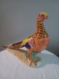 Majestuosa Figura De Faisán 