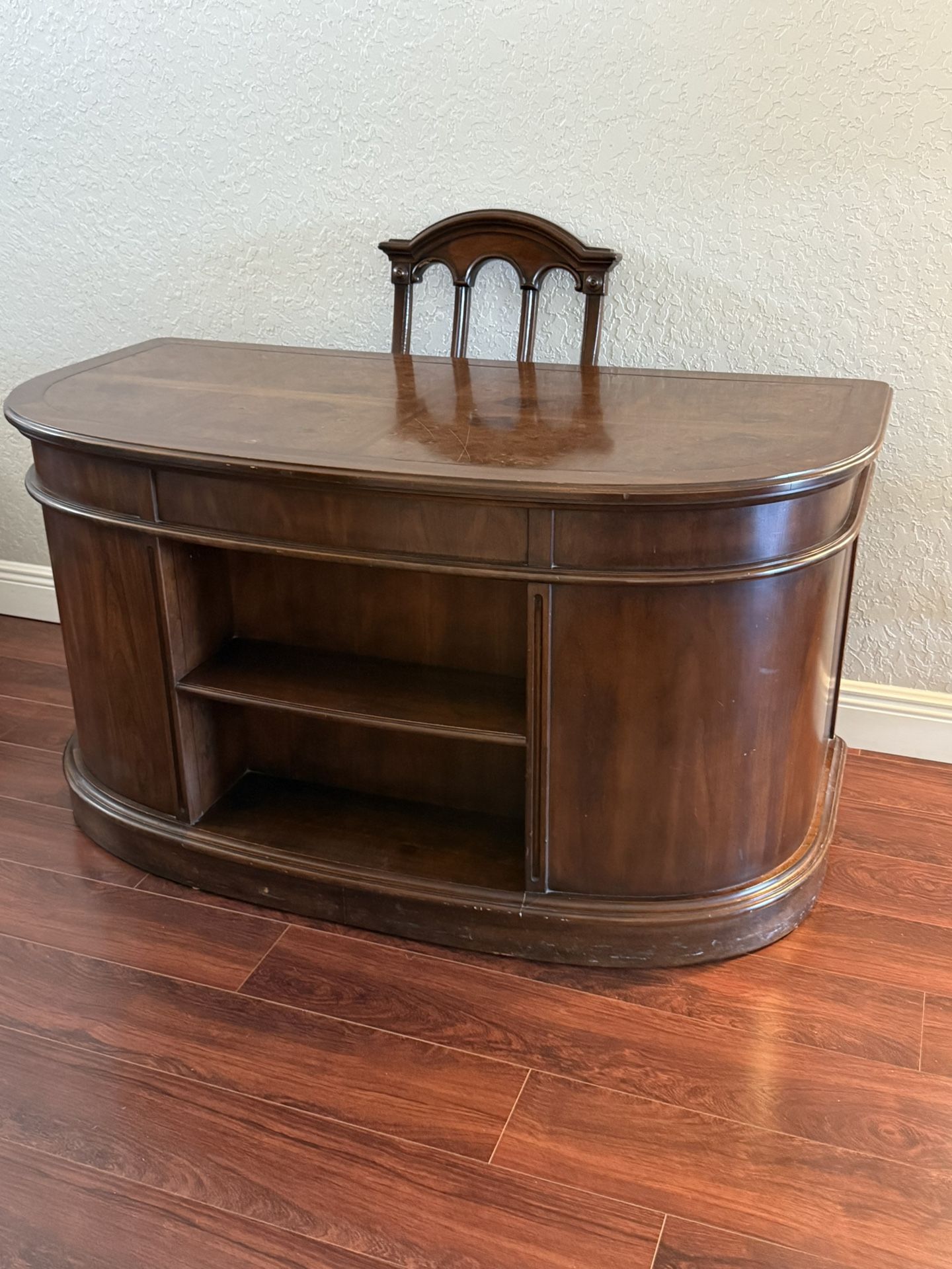 Curved Desk With Chair
