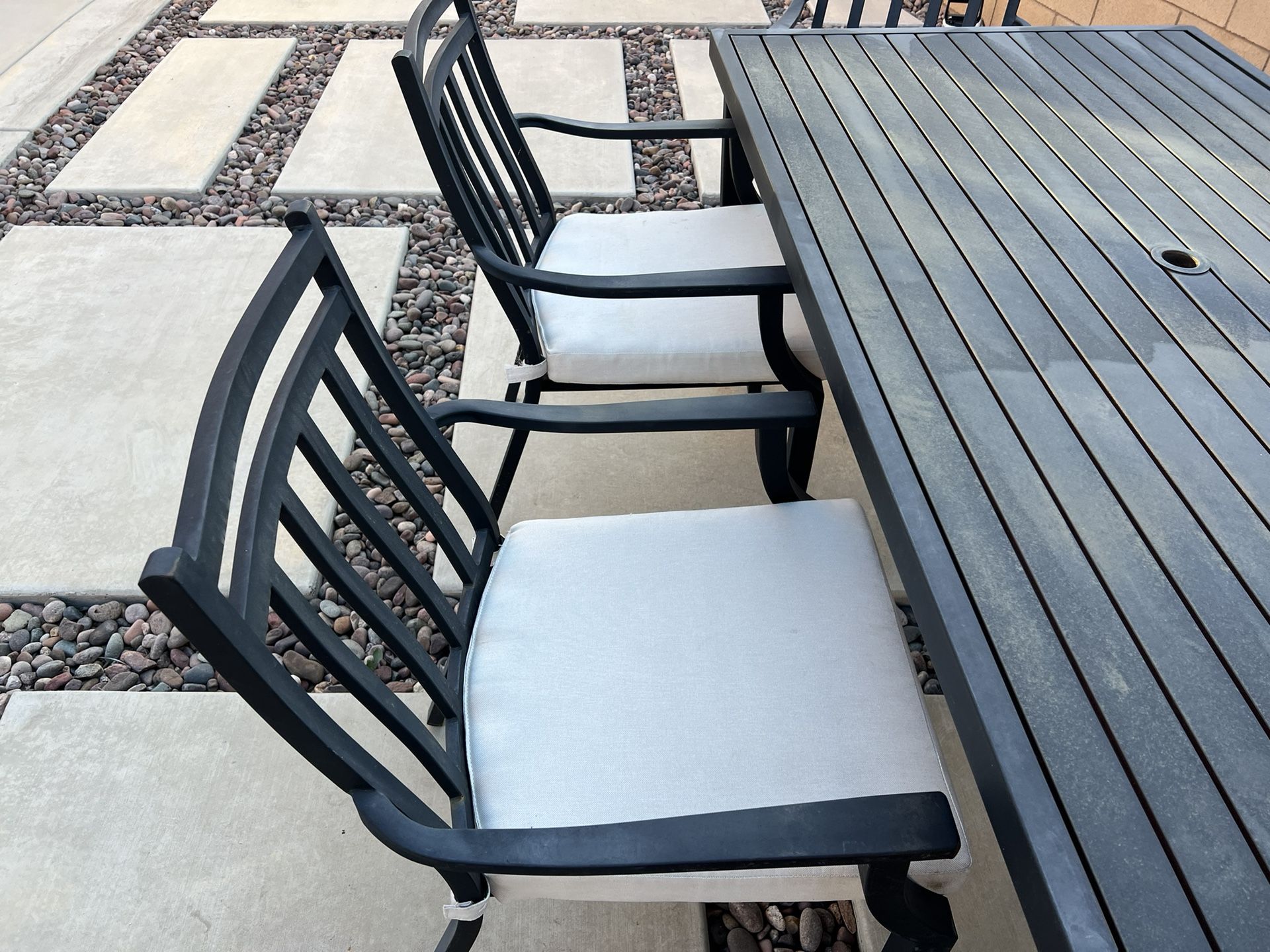 Patio Furniture Table for Sale in Fontana, CA OfferUp