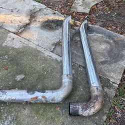 trailer-shaped exhaust systems for trucks