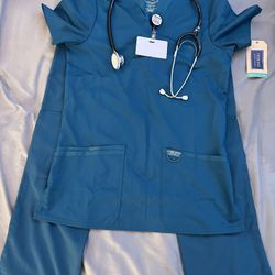 Women’s NEW  Green Scrub Set