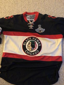 Men’s Reebok size M hawks old school jersey