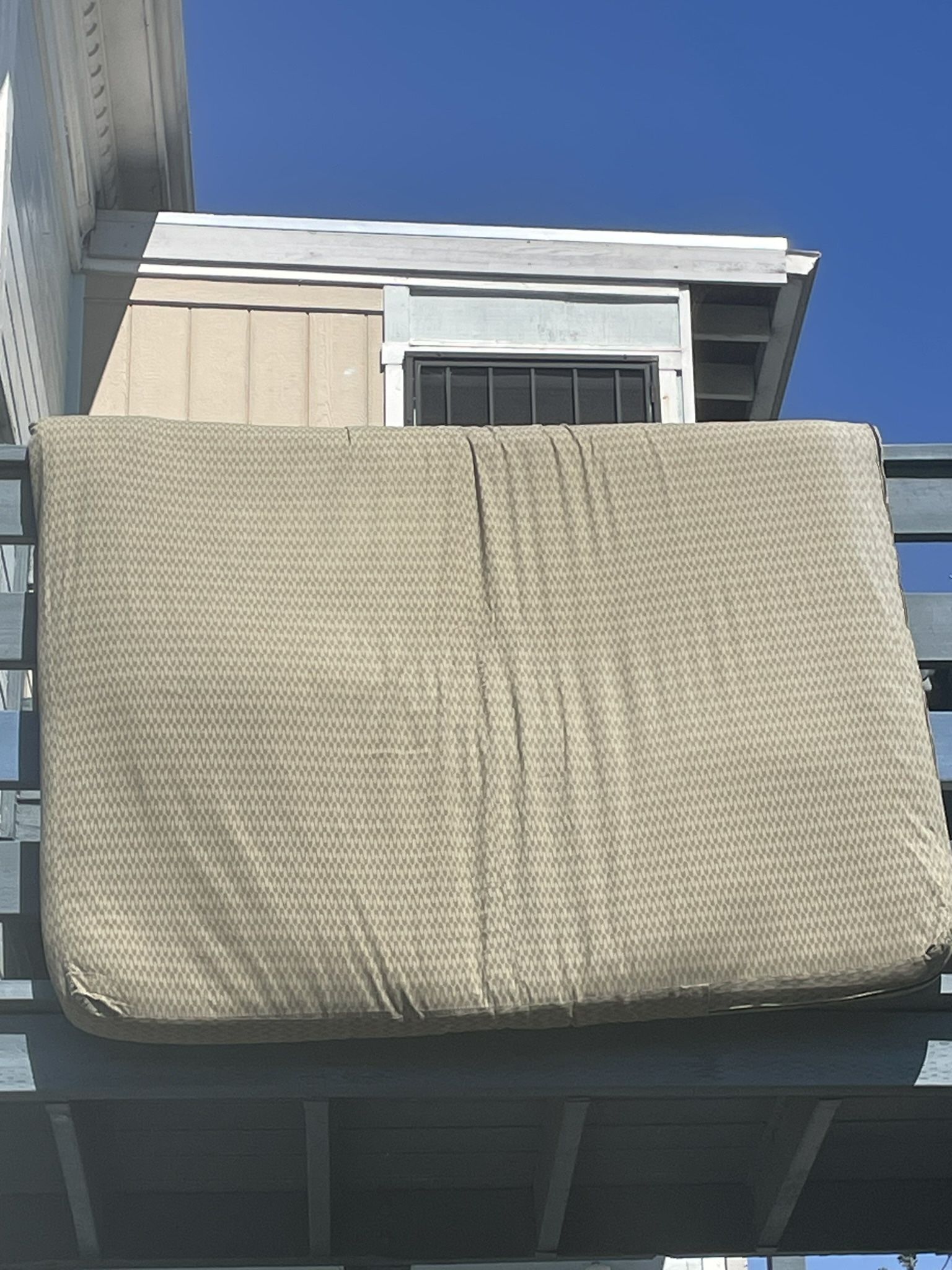 Free Queen Size Futon Mattress