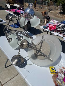Light fixtures $5
