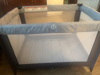 Dream On Me Playpen