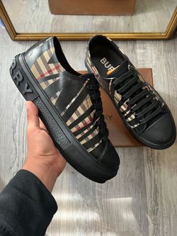 Black burberry