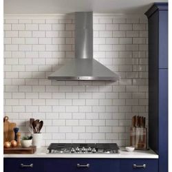 GE 30" Wall-Mount Pyramid Chimney Range Hood - Stainless Steel