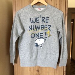 Sweater snoopy uniqlo new arrivals