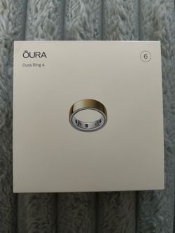Brand new, factory sealed Oura Ring 4 smart ring in Gold, Size 6