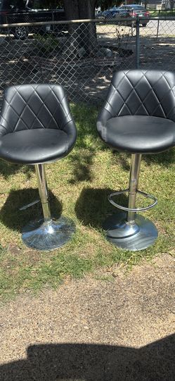 2 bancos para barra, suben y bajan, en Mesquite, Texas, $ 40 por los 2