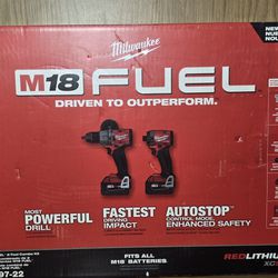 Milwaukee Fuel M18 Drill Set 