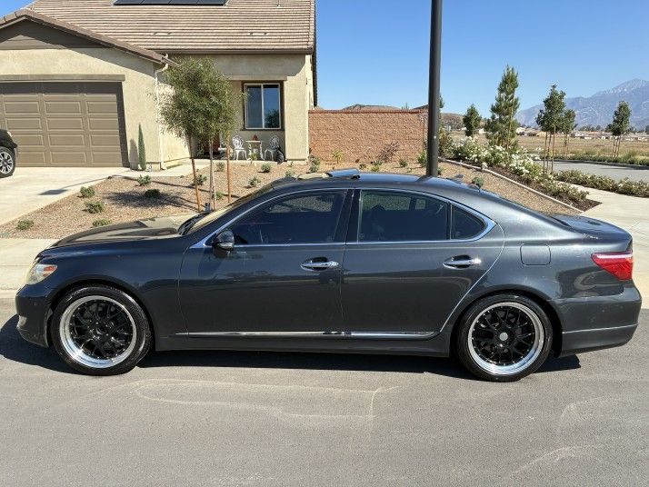 2011 Lexus LS 460