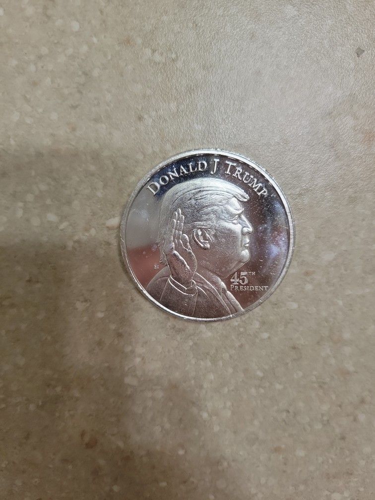 Donald Trump 1 Oz 999 Silver Coin