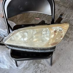 2004 Honda Civic Passenger Side Front Headlamp