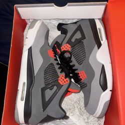 Jordan 4s