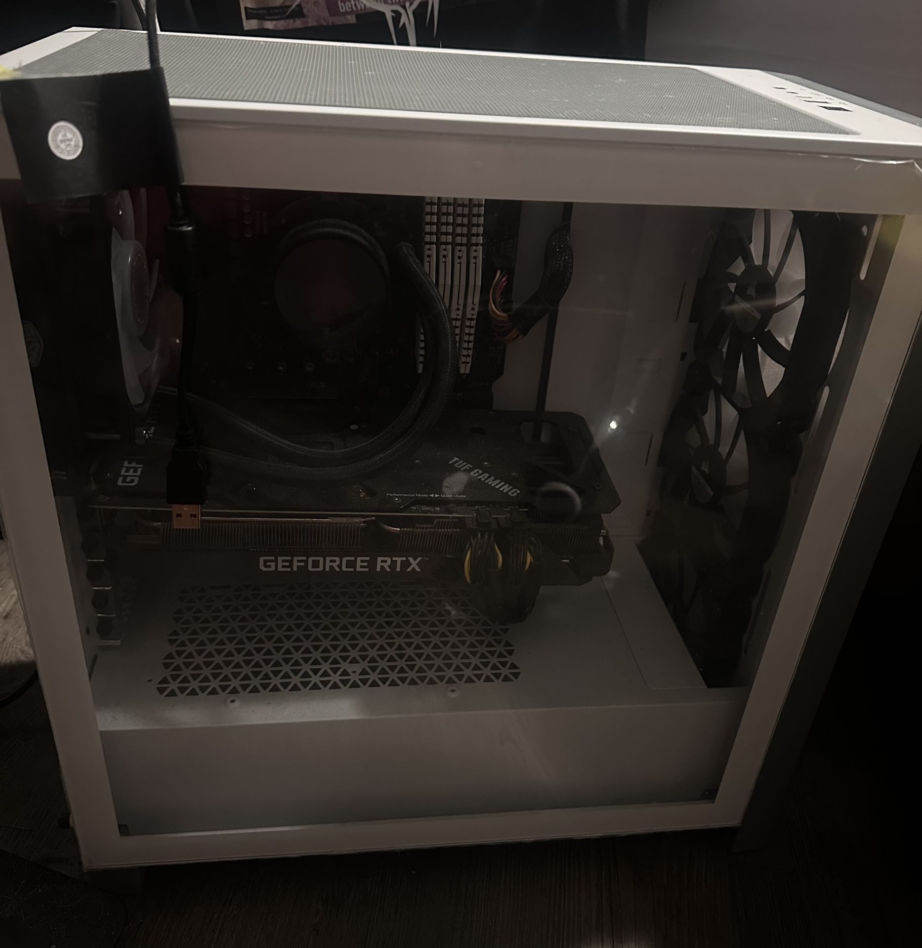High End Gaming Pc (VIEW SPECS IN DESCRIPTION)