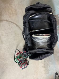 Duct blaster to clean and test air ducts