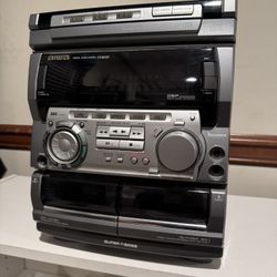 Aiwa Bookshelf Stereo CX-NA707 CD Changer, Dual Tape Players