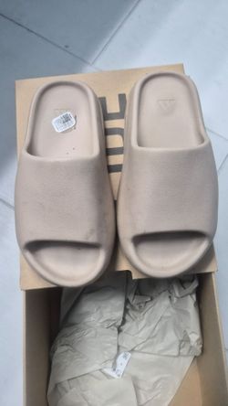 Yeezy Slide