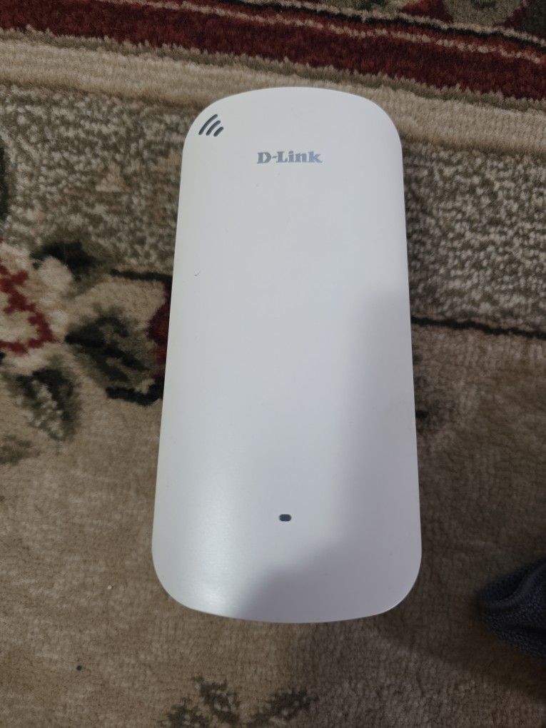 D-Link AX1800 Mesh Wi-Fi 6 Range Extender