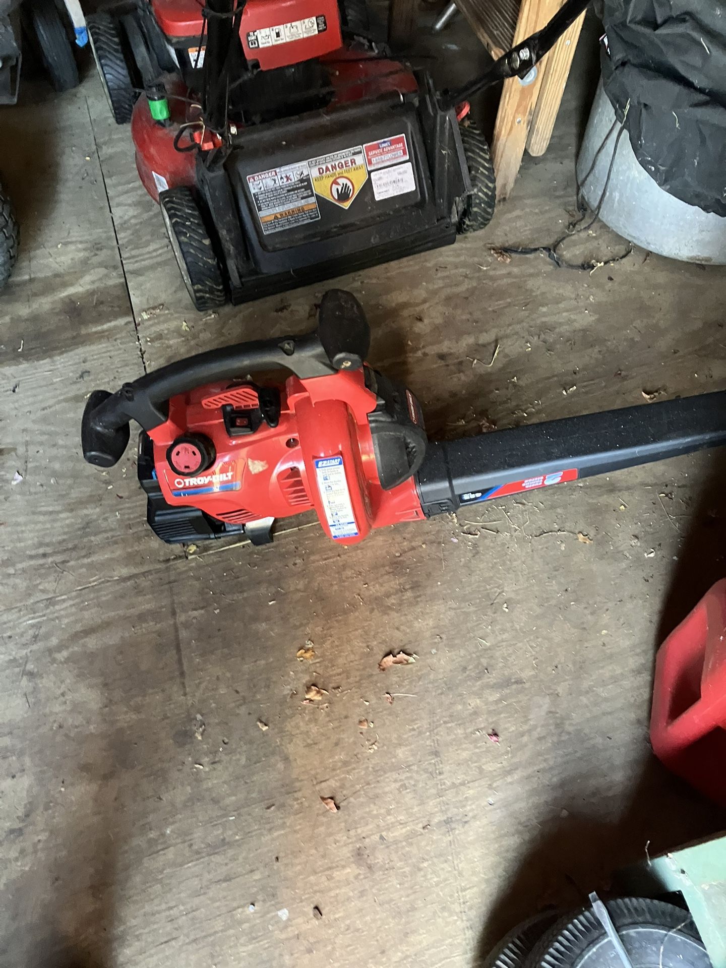 Leaf Blower