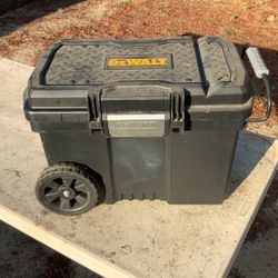 DeWalt Rolling Tool Box