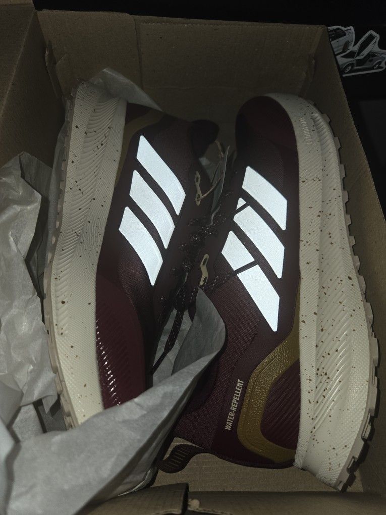 Size 11 men's Adidas RUNFALCON 5 Tr