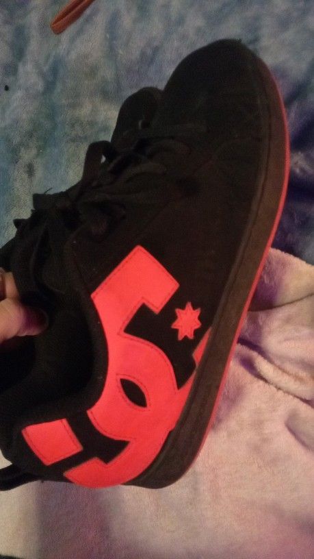 Red bottom DC's
