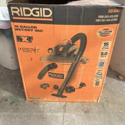 Rigid 16 Gallon Wet / Dry vacuum 