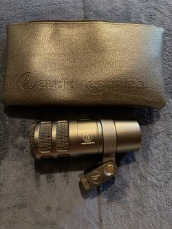Audio Technica at2040 usbc microphone