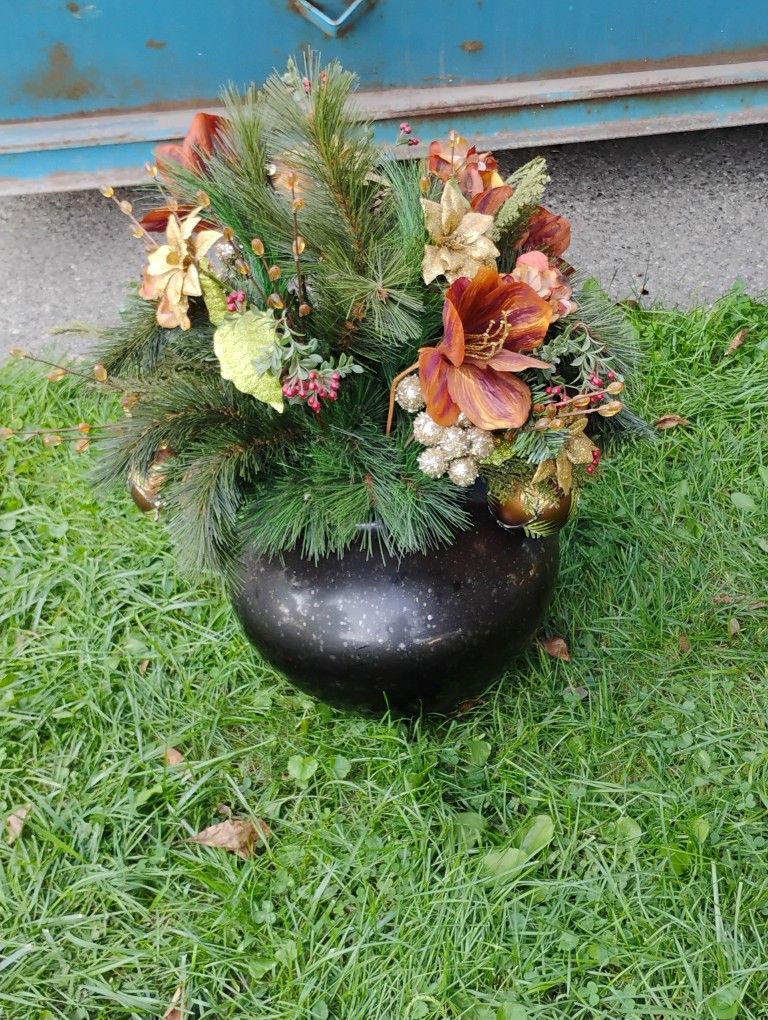 Flower Vase, Vintage Big And Beautiful