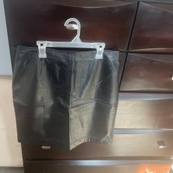 Size 8 100% Leather Skirt 