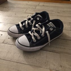 Converse Size 2